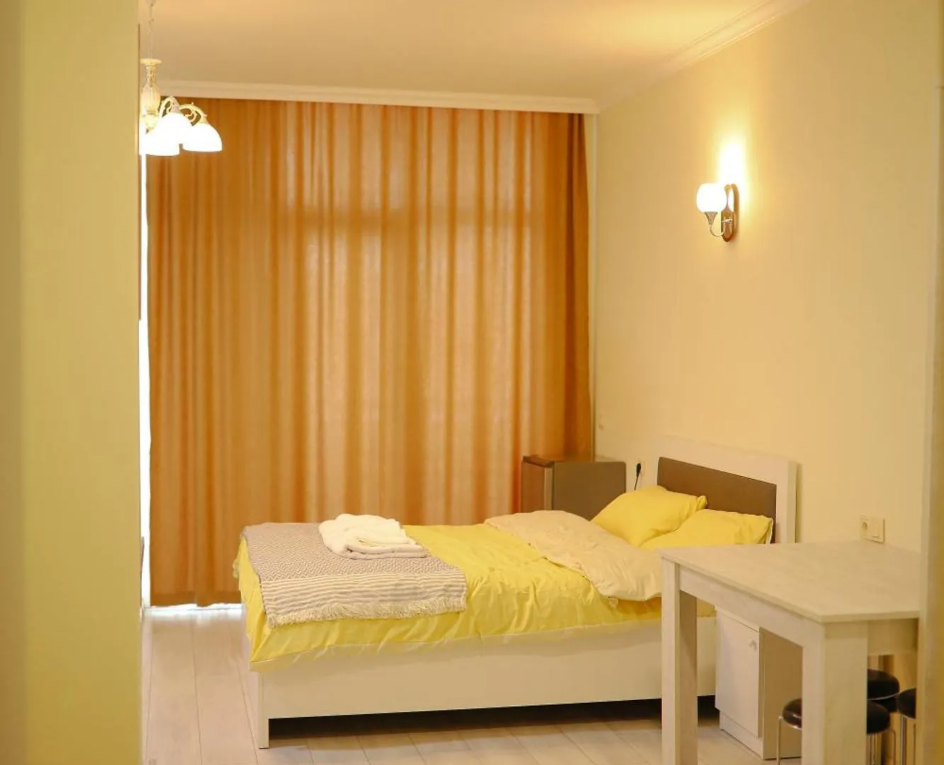 Ls Apartment Near The Beach バトゥーミ